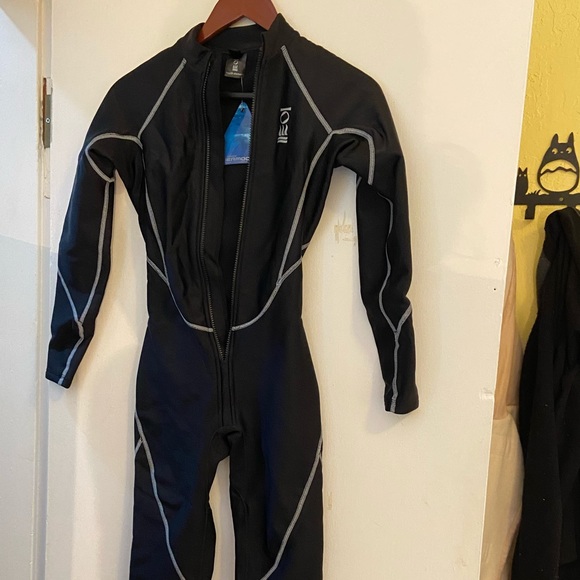 Fourth element thermal layer *broken zipper* scuba - Picture 3 of 6